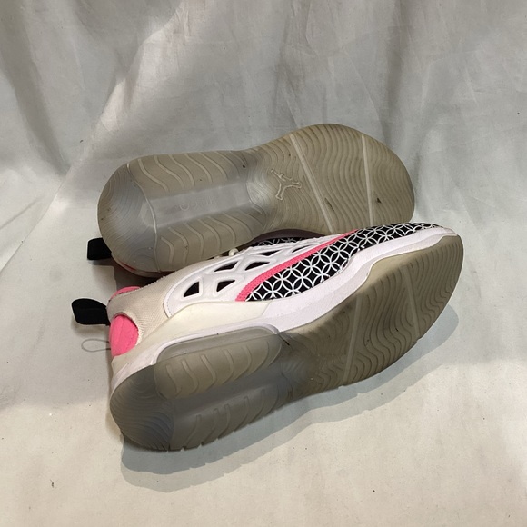 (WMNS) Jordan Air Max 200 XX 'Chinese New Year' CW0896-006 - Picture 3 of 8